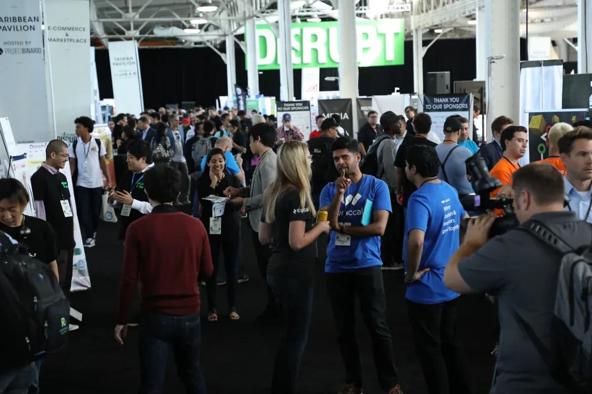 TechCrunch Disrupt 2026: стол за $12 500 открывает доступ к 10 000 инвесторов