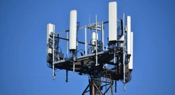 5G в России: четыре оператора получили частоты без аукциона, покрытие миллионников к 2028 году