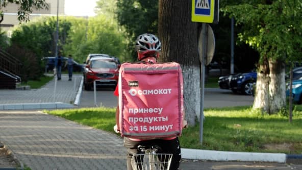 «Самокат» первым запустил биометрию проверки возраста: штрафы до 500 тысяч теперь не грозят