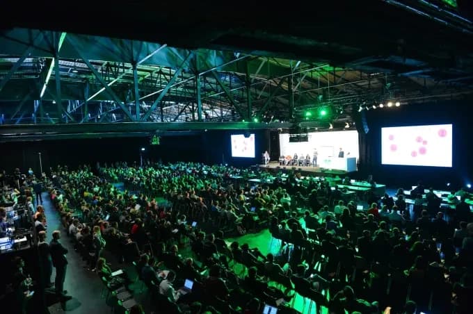 Масштабирование стартапа в 2025: 8 шагов из программы TechCrunch Disrupt