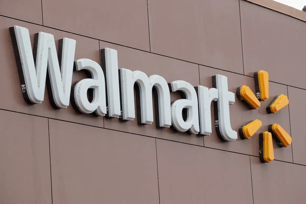 Walmart открыл шлюз для ИИ-агентов: что такое ИИ-агент и почему Amazon их блокирует