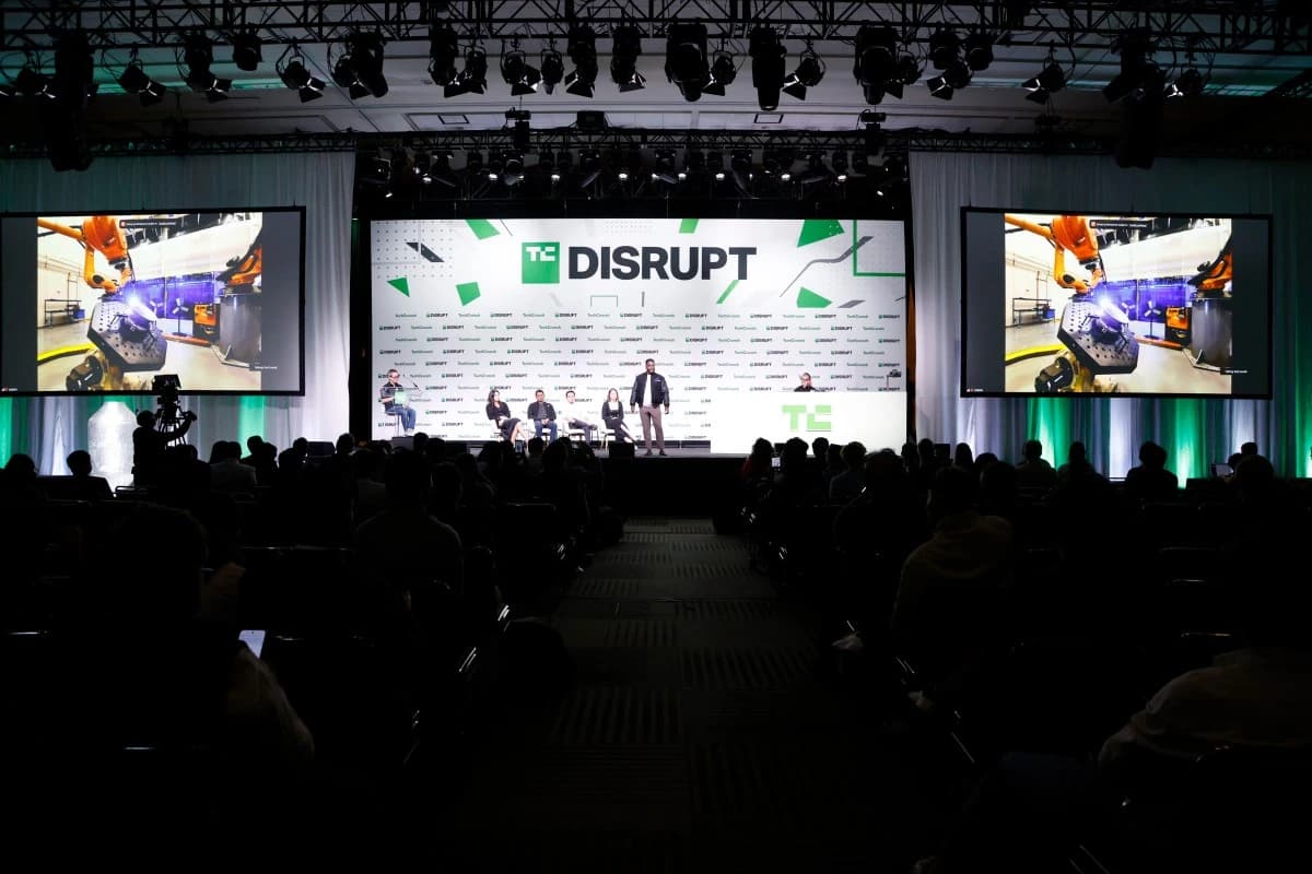 TechCrunch Disrupt 2026 собирает 10 000 участников: полная программа трёх дней