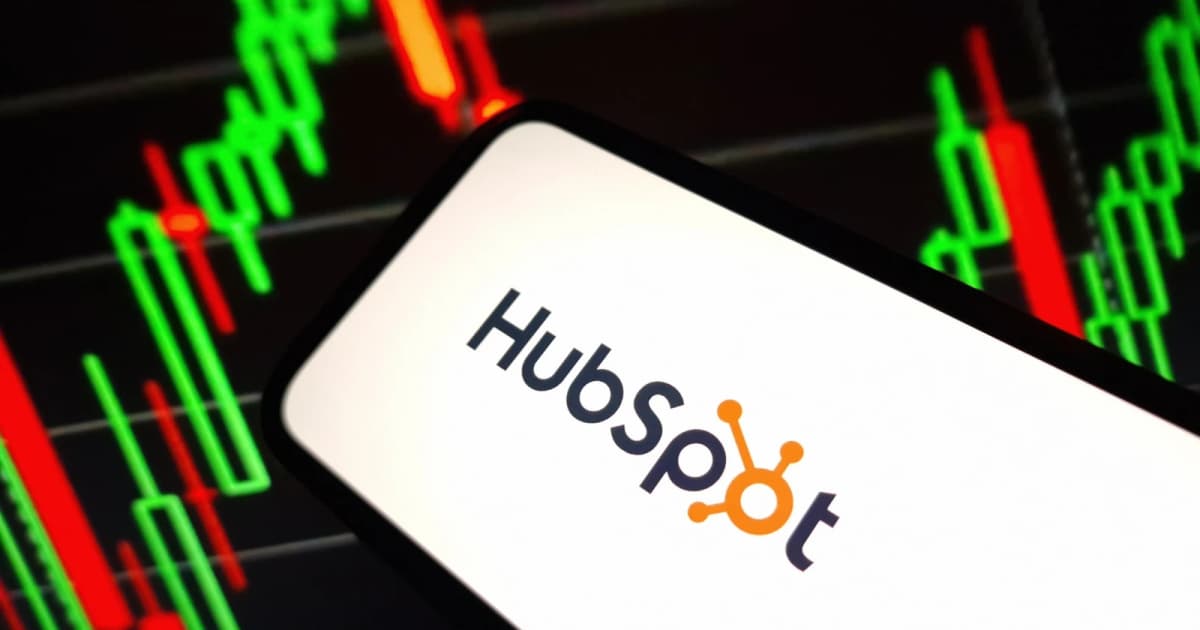 HubSpot потерял 80% трафика, но выручка продолжила расти: Боднар назвал новые метрики