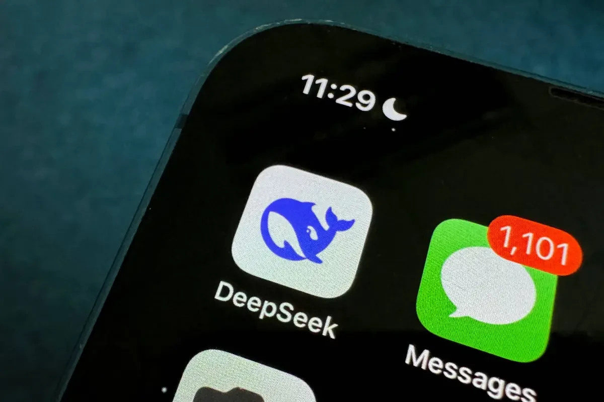 DeepSeek привлекла $15 млрд через два дня после запрета в госсистемах США