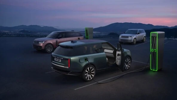 Jaguar Land Rover сокращает 4000 человек ради экономии $2,3 млрд: заводы не тронут